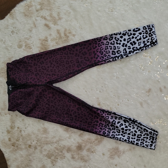 Good American Women’s Ombré Leopard 7/8 Leggings - Picture 2 of 4